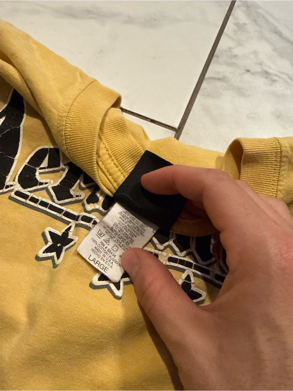 Vintage Aerosmith Star Graphic Giant 90s y2k Band Shirt Yellow Size Large Grunge - Picture 5 of 5